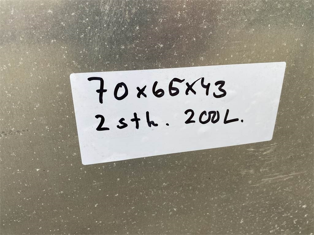 Volvo 200 ltr Volvo Dieseltank - מכל דלק עבור משאית: תמונה 4 Volvo 200 ltr Volvo Dieseltank - מכל דלק עבור משאית: תמונה 4
