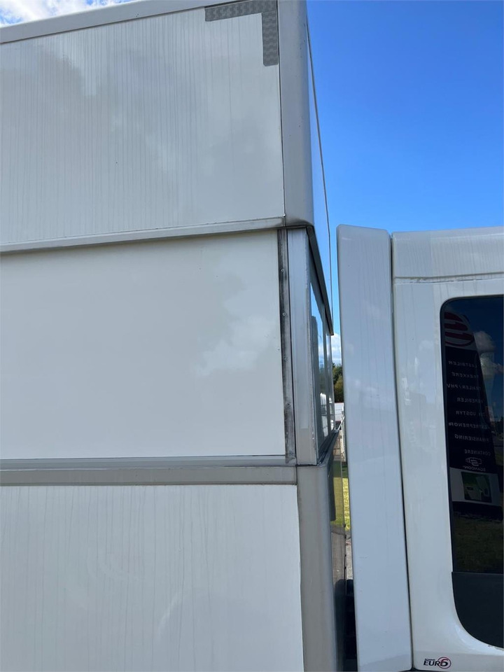 Volvo FL 250 16 ton - משאית תיבה: תמונה 3 Volvo FL 250 16 ton - משאית תיבה: תמונה 3