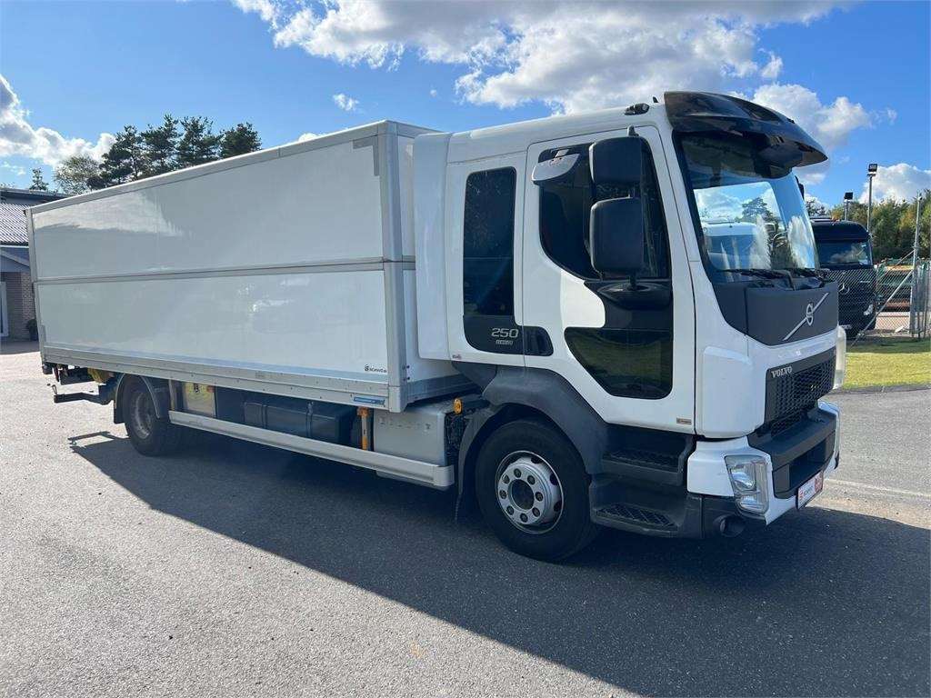 Volvo FL 250 16 ton - משאית תיבה: תמונה 3 Volvo FL 250 16 ton - משאית תיבה: תמונה 3