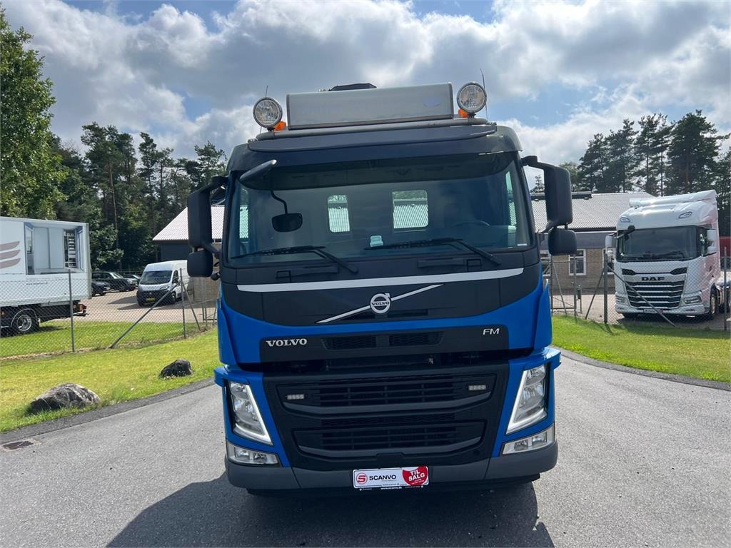 Volvo FM460 - Hiab 302EP 5 kran - משאית דילוג העמסה: תמונה 4 Volvo FM460 - Hiab 302EP 5 kran - משאית דילוג העמסה: תמונה 4