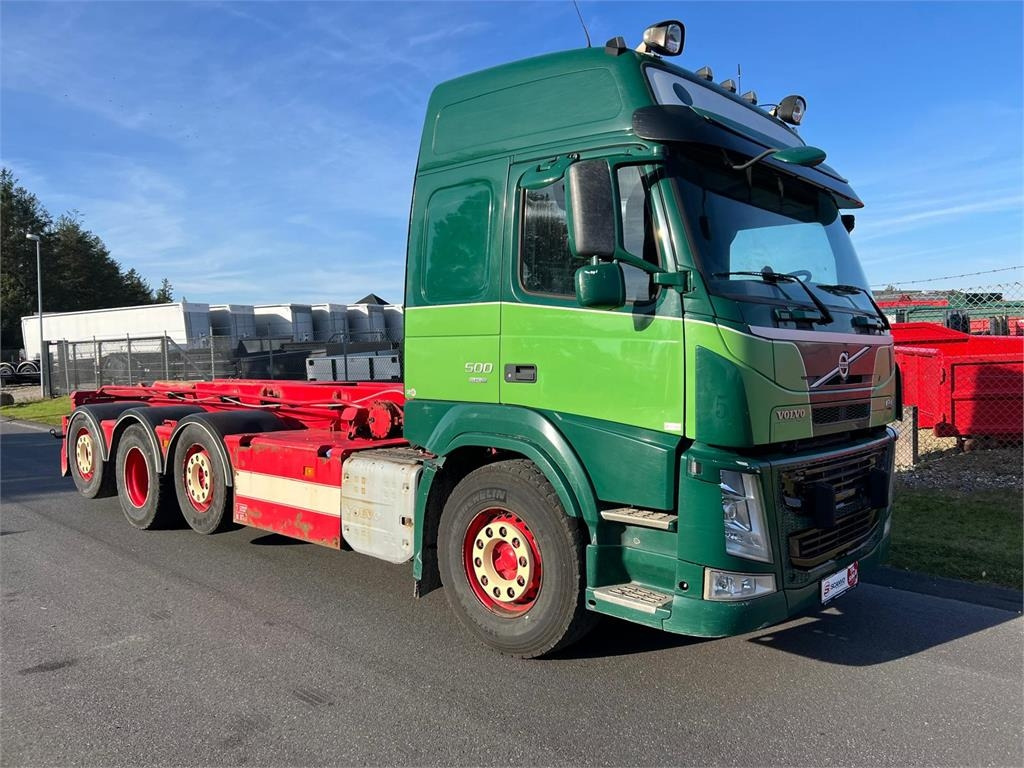 Volvo FM500 8x2*6 rigid pusher-tag tridem - משאית דילוג העמסה: תמונה 1 Volvo FM500 8x2*6 rigid pusher-tag tridem - משאית דילוג העמסה: תמונה 1