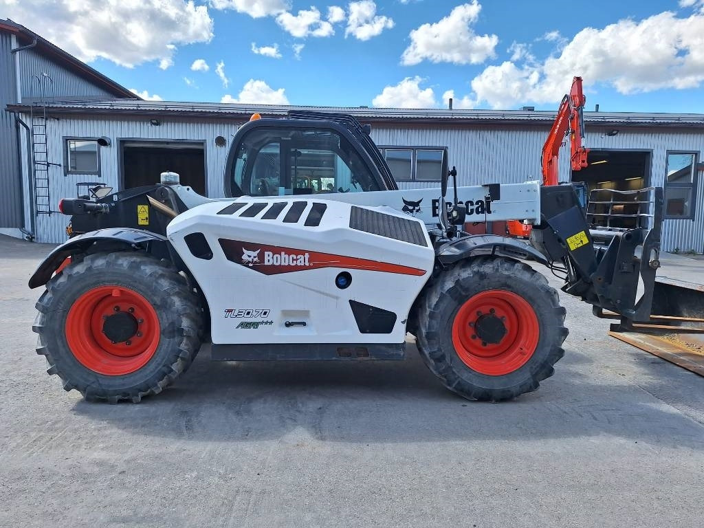 Bobcat MYYTY!!SOLD!! TL30.70 KUROTTAJA - מפעיל טלסקופי: תמונה 5 Bobcat MYYTY!!SOLD!! TL30.70 KUROTTAJA - מפעיל טלסקופי: תמונה 5