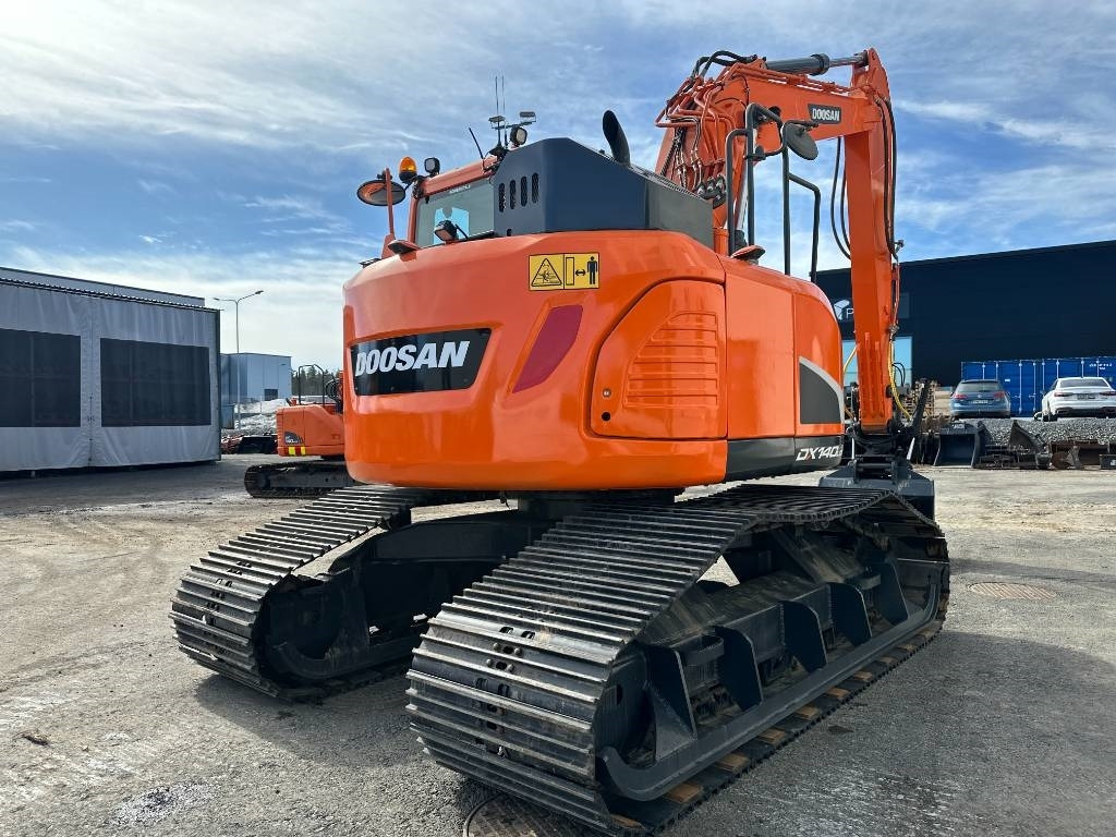 Doosan DX 140 LCR-5 metsäalusta - מחפר סורק: תמונה 4 Doosan DX 140 LCR-5 metsäalusta - מחפר סורק: תמונה 4