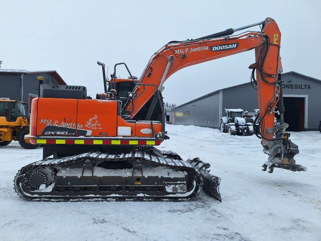 Doosan MYYTY! SOLD! DX160LCH-5 METSÄMALLI - מחפר סורק: תמונה 4 Doosan MYYTY! SOLD! DX160LCH-5 METSÄMALLI - מחפר סורק: תמונה 4