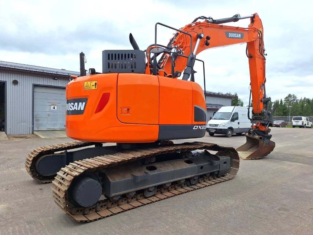 Doosan MYYTY! SOLD! DX235LCR-5 PYÖRITTÄJÄ - מחפר סורק: תמונה 4 Doosan MYYTY! SOLD! DX235LCR-5 PYÖRITTÄJÄ - מחפר סורק: תמונה 4