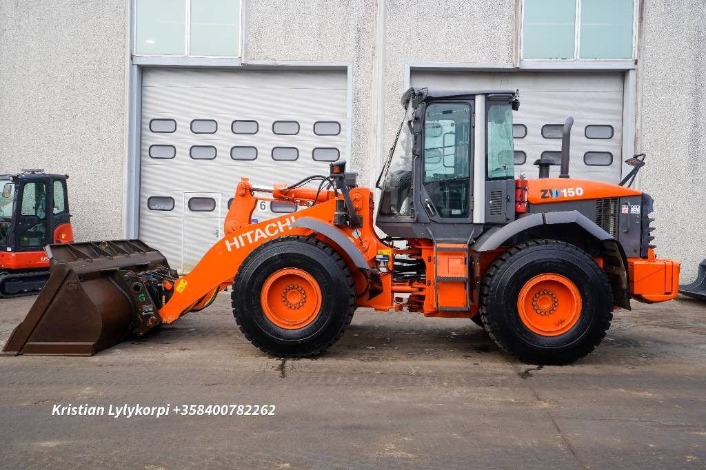 Hitachi ZW150 LONGBOOM - מעמיס גלגלים: תמונה 1 Hitachi ZW150 LONGBOOM - מעמיס גלגלים: תמונה 1