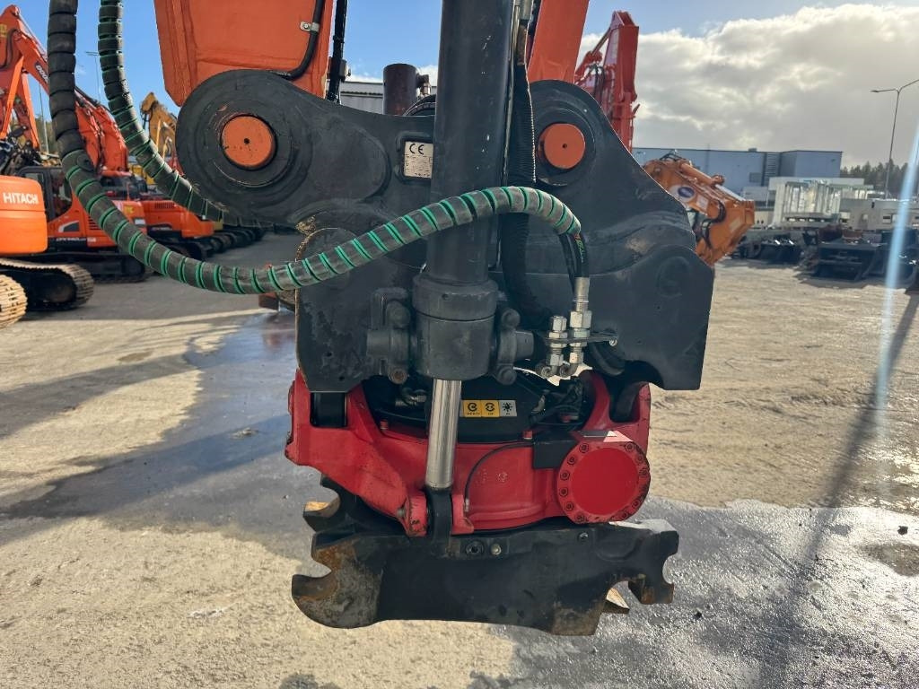 Hitachi ZX 225 US R LC-6 - מחפר סורק: תמונה 5 Hitachi ZX 225 US R LC-6 - מחפר סורק: תמונה 5