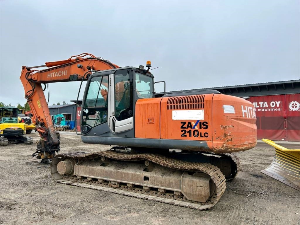 Hitachi ZX210LC-3 - מחפר סורק: תמונה 2 Hitachi ZX210LC-3 - מחפר סורק: תמונה 2