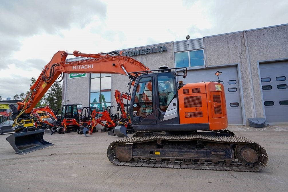 Hitachi ZX225USLC-5B MARTTIINILLA - מחפר סורק: תמונה 1 Hitachi ZX225USLC-5B MARTTIINILLA - מחפר סורק: תמונה 1