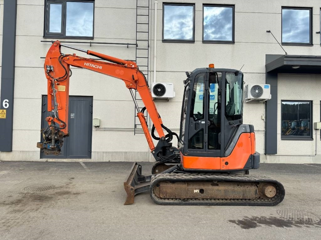 Hitachi ZX50U-2 PYÖRITTÄJÄLLÄ - מיני מחפר: תמונה 1 Hitachi ZX50U-2 PYÖRITTÄJÄLLÄ - מיני מחפר: תמונה 1