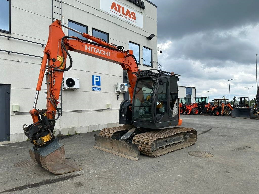 Hitachi ZX85US-5 800mm telat 6kpl työlaitteet mukaan - מיני מחפר: תמונה 3 Hitachi ZX85US-5 800mm telat 6kpl työlaitteet mukaan - מיני מחפר: תמונה 3