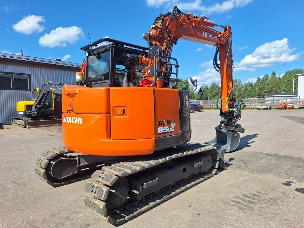 Hitachi ZX85US-6 HUIPPUVARUSTEILLA - מיני מחפר: תמונה 4 Hitachi ZX85US-6 HUIPPUVARUSTEILLA - מיני מחפר: תמונה 4