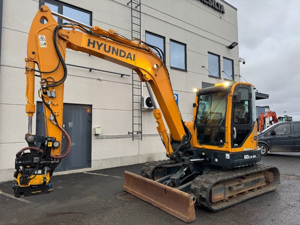 Hyundai R80CR-9A PYÖRITTÄJÄLLÄ - מיני מחפר: תמונה 2 Hyundai R80CR-9A PYÖRITTÄJÄLLÄ - מיני מחפר: תמונה 2