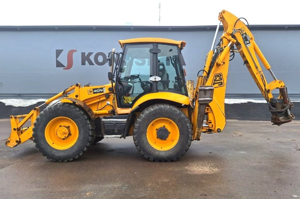 JCB 4CN YHDISTELMÄKONE KALLISTAJALLA - מחפרון: תמונה 1 JCB 4CN YHDISTELMÄKONE KALLISTAJALLA - מחפרון: תמונה 1