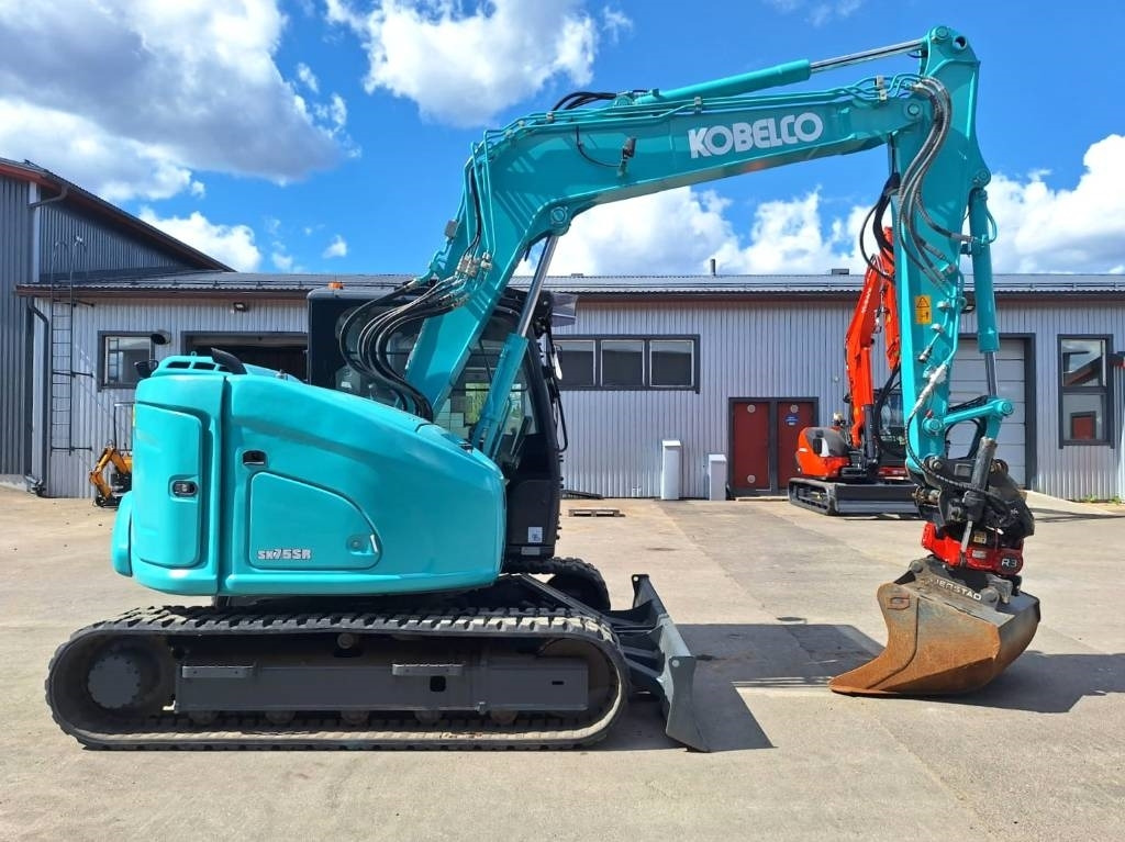 Kobelco MYYTY! SOLD! SK75SR-7 PYÖRITTÄJÄLLÄ - מיני מחפר: תמונה 5 Kobelco MYYTY! SOLD! SK75SR-7 PYÖRITTÄJÄLLÄ - מיני מחפר: תמונה 5