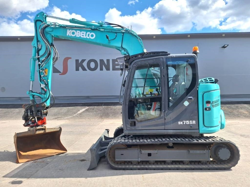 Kobelco MYYTY! SOLD! SK75SR-7 PYÖRITTÄJÄLLÄ - מיני מחפר: תמונה 1 Kobelco MYYTY! SOLD! SK75SR-7 PYÖRITTÄJÄLLÄ - מיני מחפר: תמונה 1