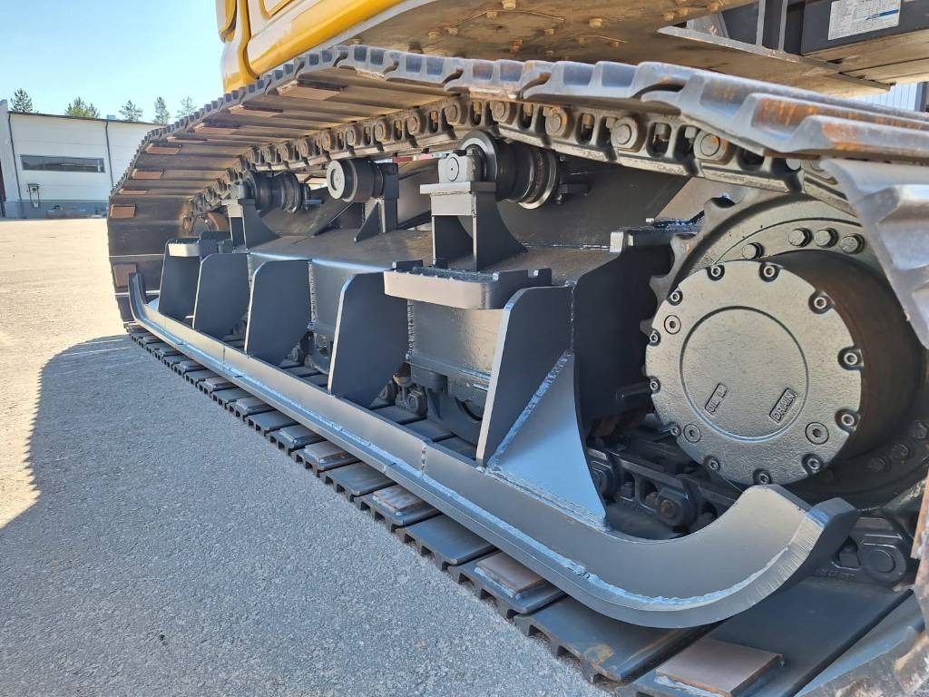 מחפר סורק Kobelco SK140SRLC-7 KOROTETTU SUOALUSTA 900MM: תמונה 11