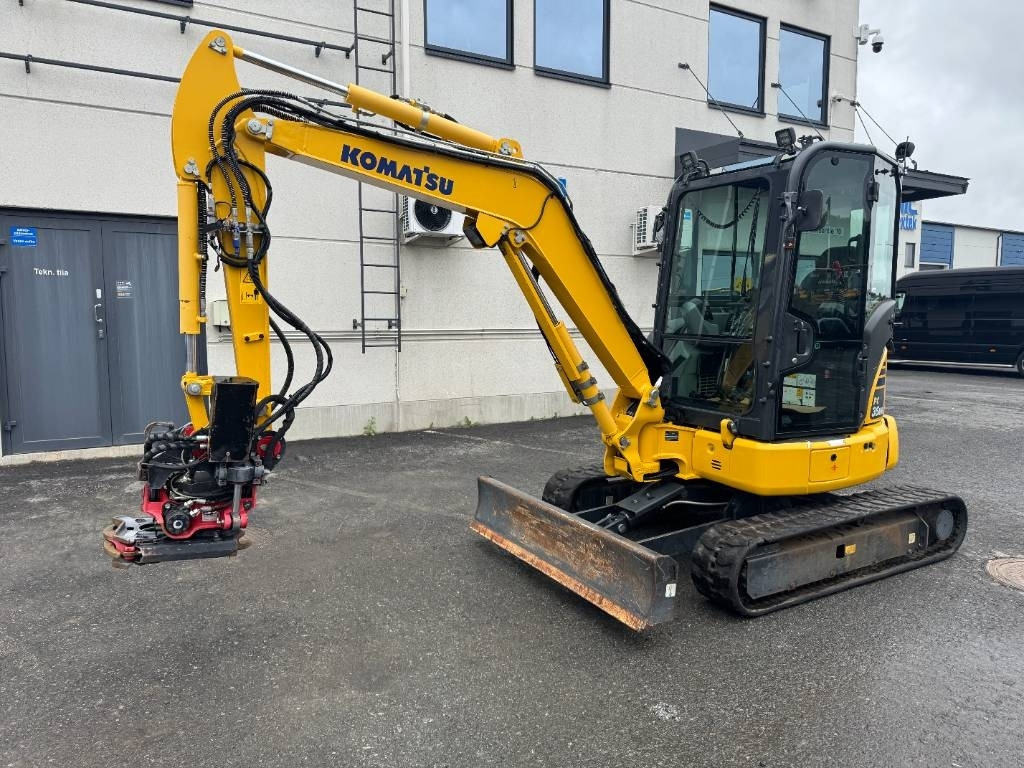 Komatsu PC 35 MR-5 - מיני מחפר: תמונה 2 Komatsu PC 35 MR-5 - מיני מחפר: תמונה 2