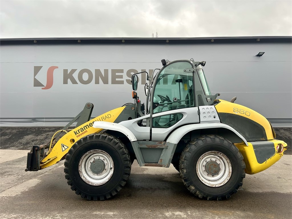 Kramer-allrad MYYTY! SOLD! 880 TEE SE ITSE - מעמיס גלגלים: תמונה 1 Kramer-allrad MYYTY! SOLD! 880 TEE SE ITSE - מעמיס גלגלים: תמונה 1