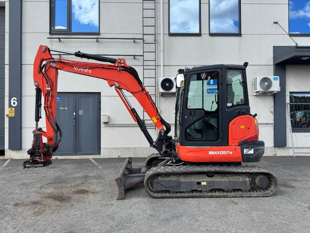 Kubota KX057-4 PYÖRITTÄJÄLLÄ - מיני מחפר: תמונה 1 Kubota KX057-4 PYÖRITTÄJÄLLÄ - מיני מחפר: תמונה 1