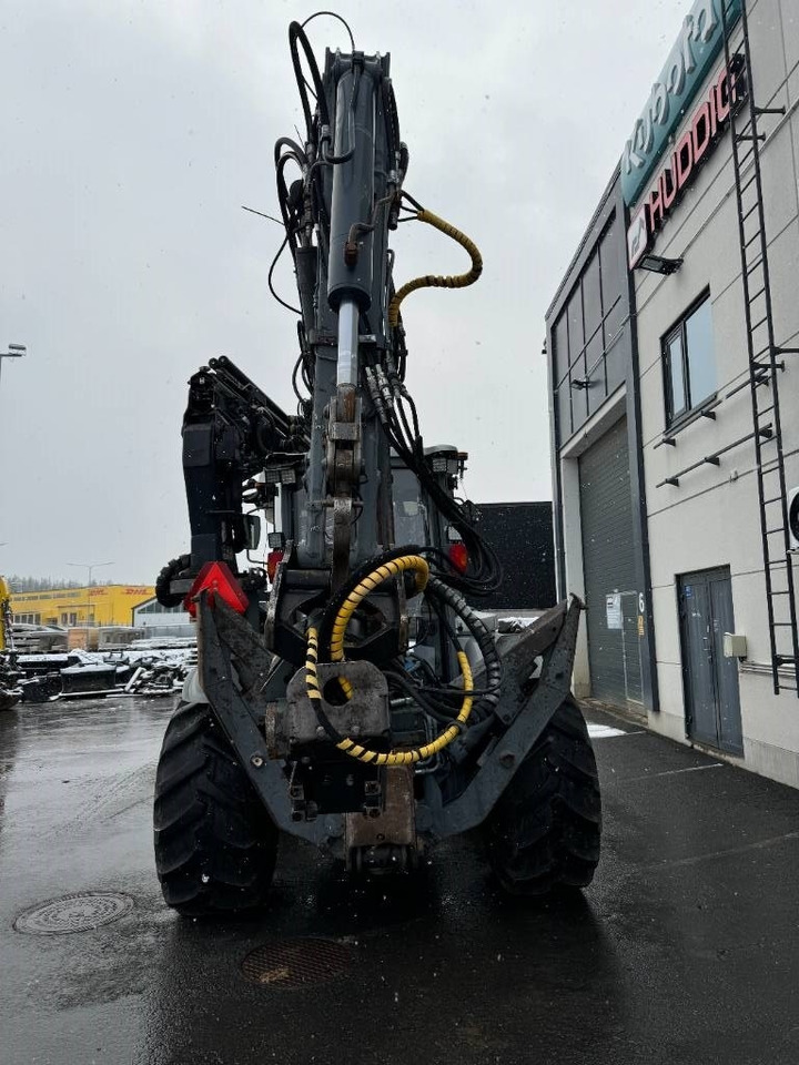 Lännen 8600E PYÖRITTÄJÄ, NOSTIN YM. - מחפרון: תמונה 4 Lännen 8600E PYÖRITTÄJÄ, NOSTIN YM. - מחפרון: תמונה 4
