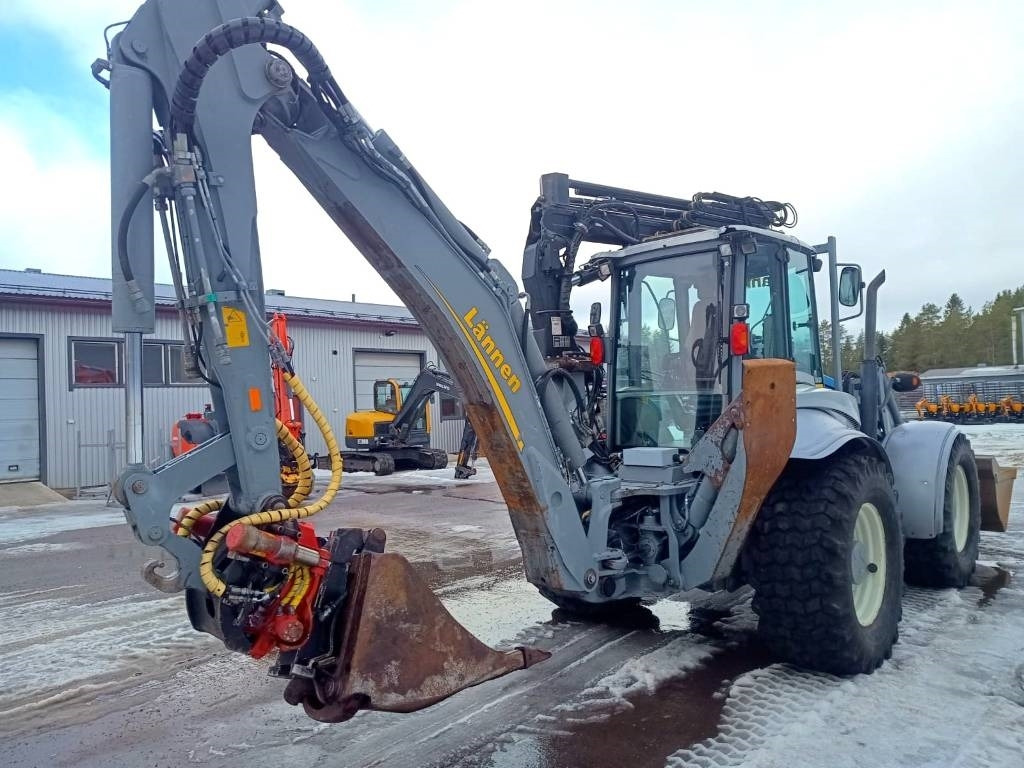 Lännen 8600G NOSTIN, HENKILÖKORI, PYÖRITTÄJÄ YM. - מחפרון: תמונה 5 Lännen 8600G NOSTIN, HENKILÖKORI, PYÖRITTÄJÄ YM. - מחפרון: תמונה 5