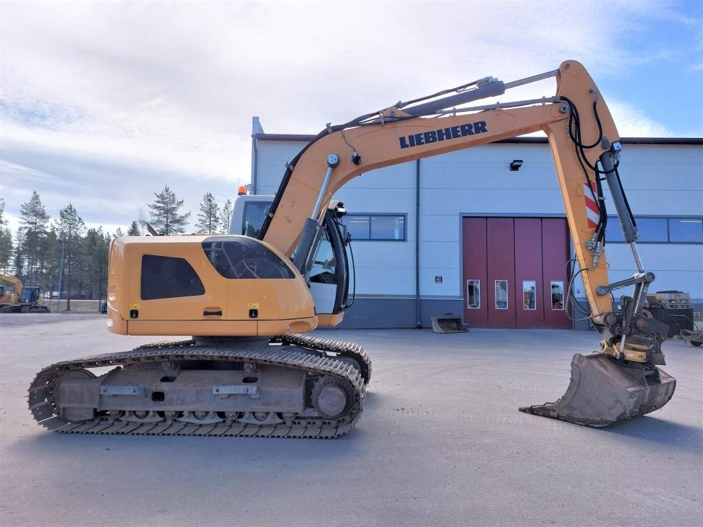 Liebherr MYYTY! SOLD! R914 COMPACT - מחפר סורק: תמונה 5 Liebherr MYYTY! SOLD! R914 COMPACT - מחפר סורק: תמונה 5