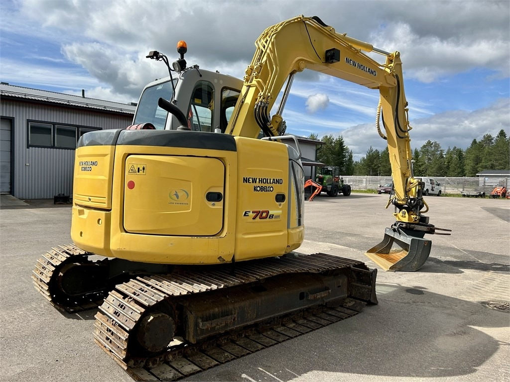 New Holland E 70BSR 2D MITTALAITTEET - מיני מחפר: תמונה 4 New Holland E 70BSR 2D MITTALAITTEET - מיני מחפר: תמונה 4