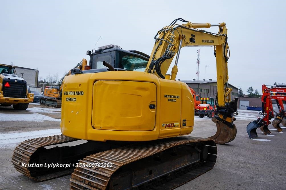 New Holland E140CSR PYÖRITTÄJÄLLÄ - מחפר סורק: תמונה 5 New Holland E140CSR PYÖRITTÄJÄLLÄ - מחפר סורק: תמונה 5