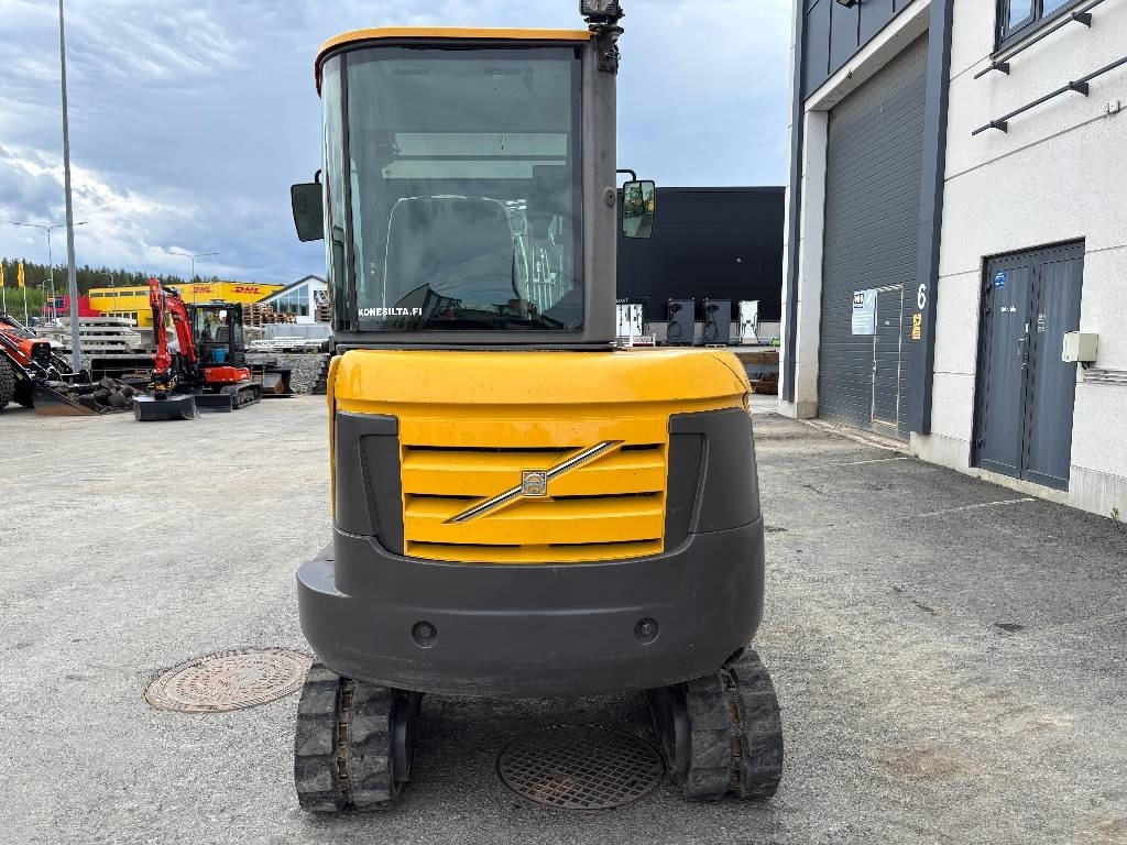 Volvo EC27C PYÖRITTÄJÄLLÄ - מיני מחפר: תמונה 3 Volvo EC27C PYÖRITTÄJÄLLÄ - מיני מחפר: תמונה 3