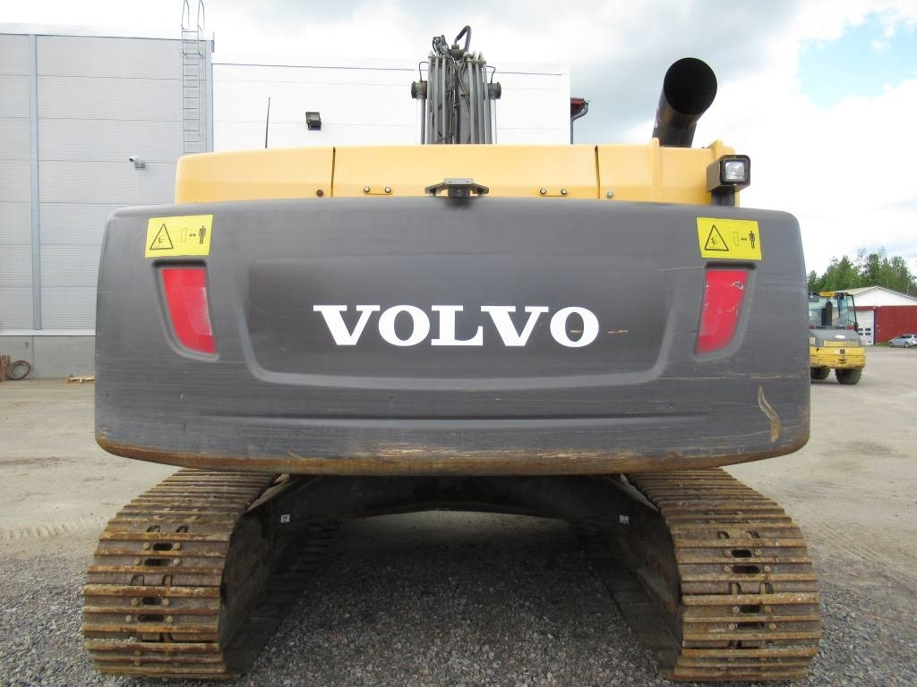 Volvo EC300DL PYÖRITTÄJÄLLÄ - מחפר סורק: תמונה 4 Volvo EC300DL PYÖRITTÄJÄLLÄ - מחפר סורק: תמונה 4