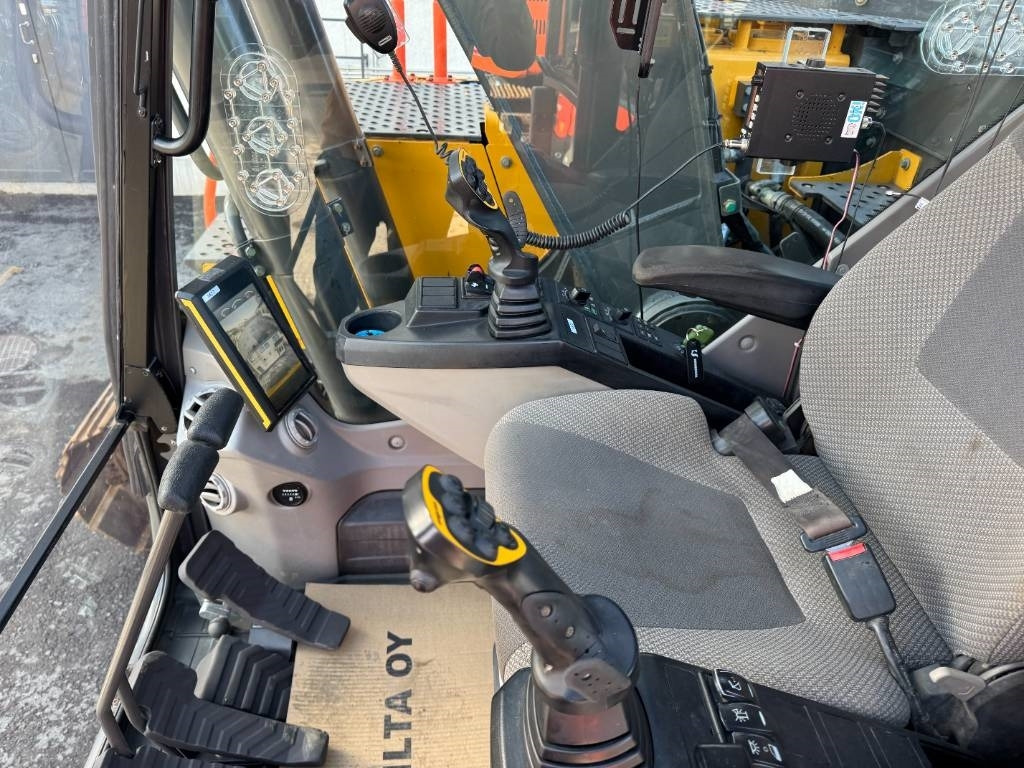 מחפר סורק Volvo ECR 235 EL: תמונה 10