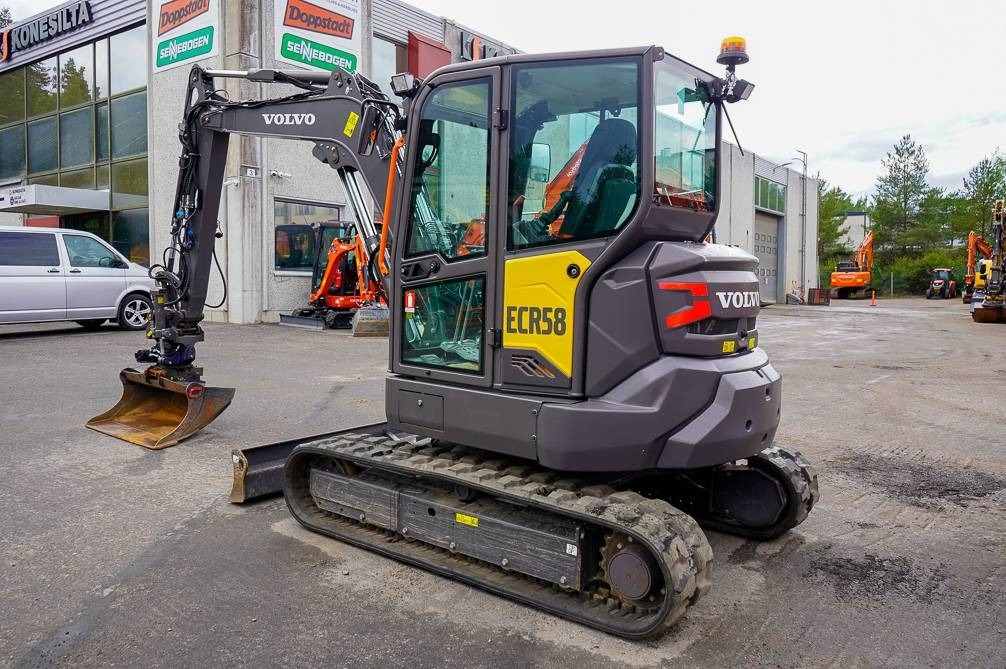 Volvo ECR58F EX-DEMO - מיני מחפר: תמונה 2 Volvo ECR58F EX-DEMO - מיני מחפר: תמונה 2