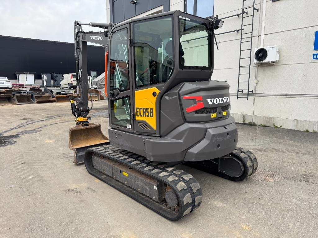Volvo ECR58F PYÖRITTÄJÄLLÄ - מיני מחפר: תמונה 3 Volvo ECR58F PYÖRITTÄJÄLLÄ - מיני מחפר: תמונה 3