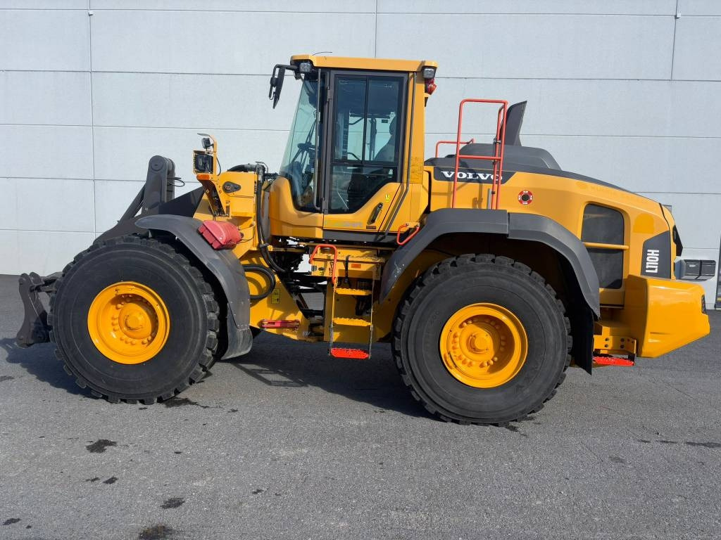 Volvo L 110 H - מעמיס גלגלים: תמונה 1 Volvo L 110 H - מעמיס גלגלים: תמונה 1