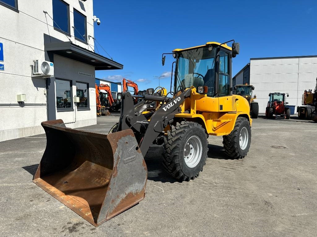 מעמיס גלגלים Volvo L 30 B: תמונה 8