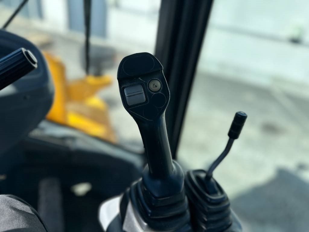 מעמיס גלגלים Volvo L 30 B: תמונה 16