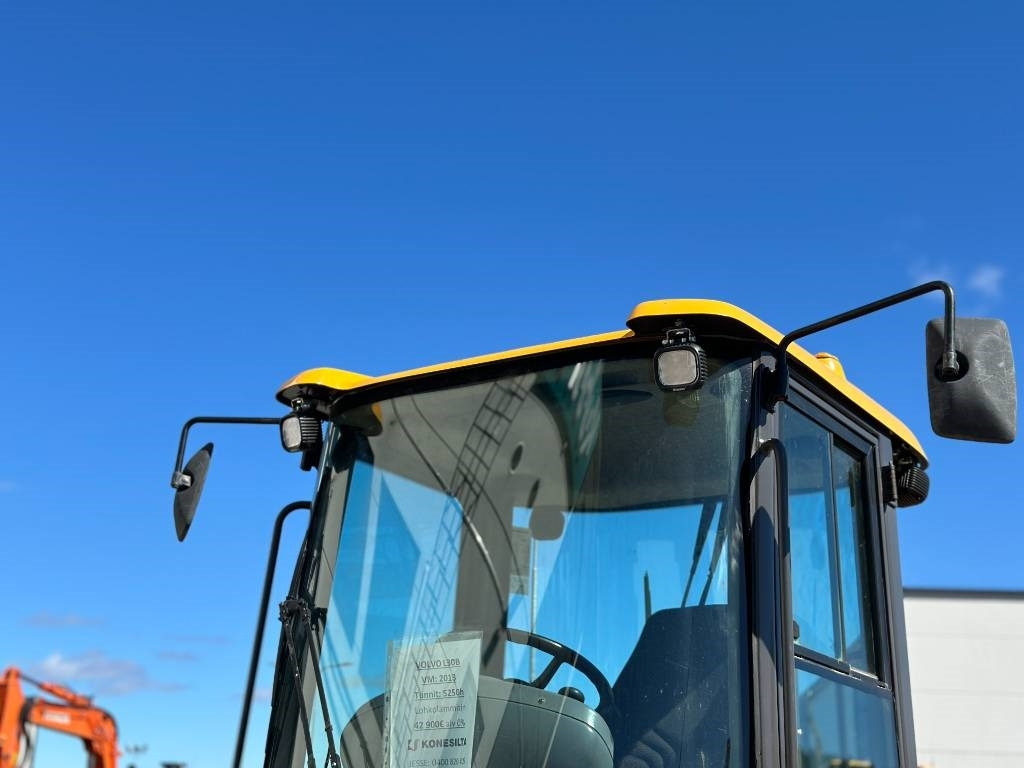 מעמיס גלגלים Volvo L 30 B: תמונה 12