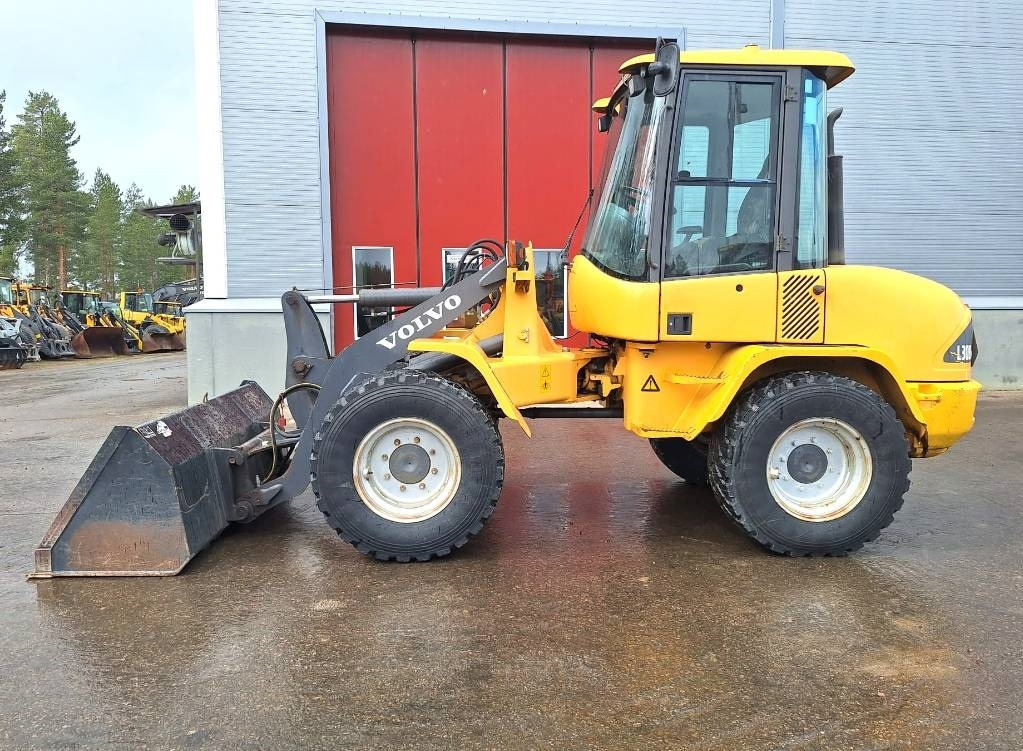 Volvo L30B AURALLA - מעמיס גלגלים: תמונה 1 Volvo L30B AURALLA - מעמיס גלגלים: תמונה 1