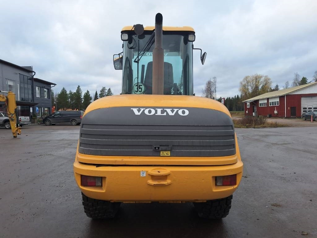 Volvo L45B -HYVÄT RENKAAT- - מעמיס גלגלים: תמונה 3 Volvo L45B -HYVÄT RENKAAT- - מעמיס גלגלים: תמונה 3