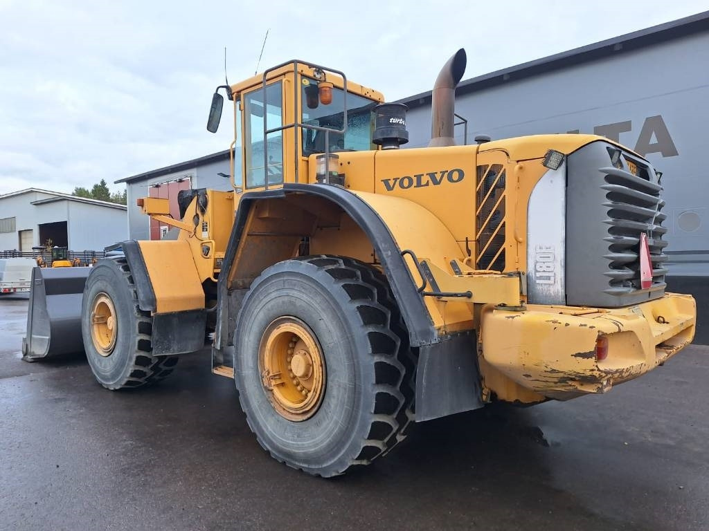 Volvo MYYTY! SOLD! L180E VAAKALLA  - מעמיס גלגלים: תמונה 2 Volvo MYYTY! SOLD! L180E VAAKALLA  - מעמיס גלגלים: תמונה 2