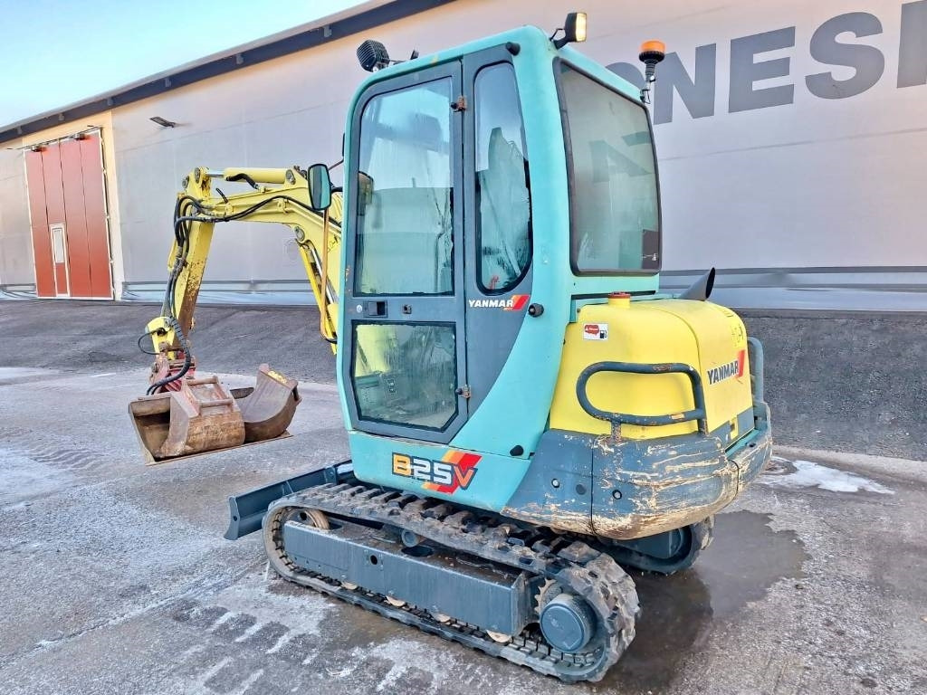 Yanmar B25V 3-KAUHAA - מיני מחפר: תמונה 2 Yanmar B25V 3-KAUHAA - מיני מחפר: תמונה 2