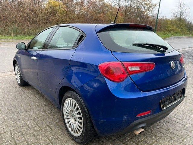 Alfa Romeo Giulietta Basis. Klima. Navi. Tempomat. - רכב סטיישן: תמונה 3 Alfa Romeo Giulietta Basis. Klima. Navi. Tempomat. - רכב סטיישן: תמונה 3
