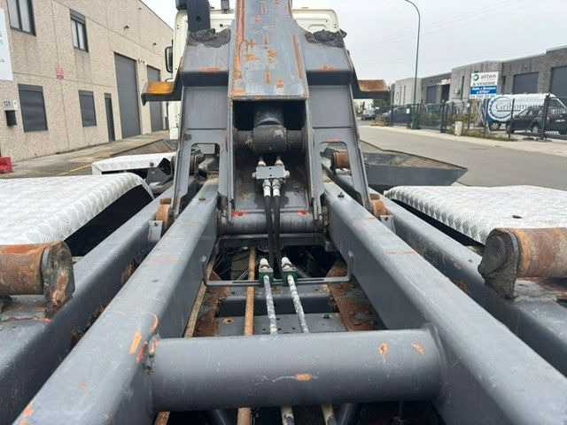 DAF CF85-410. 6x2. EU5. Retarder. - משאית הרמת וו: תמונה 4 DAF CF85-410. 6x2. EU5. Retarder. - משאית הרמת וו: תמונה 4