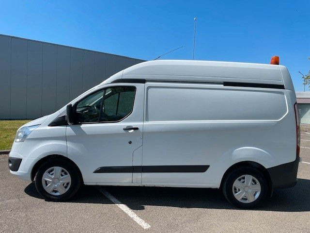 Ford Transit Custom 2.2TDCI. Klima. Tempomat. Xenon. - כלי רכב מסחרי קטן: תמונה 2 Ford Transit Custom 2.2TDCI. Klima. Tempomat. Xenon. - כלי רכב מסחרי קטן: תמונה 2