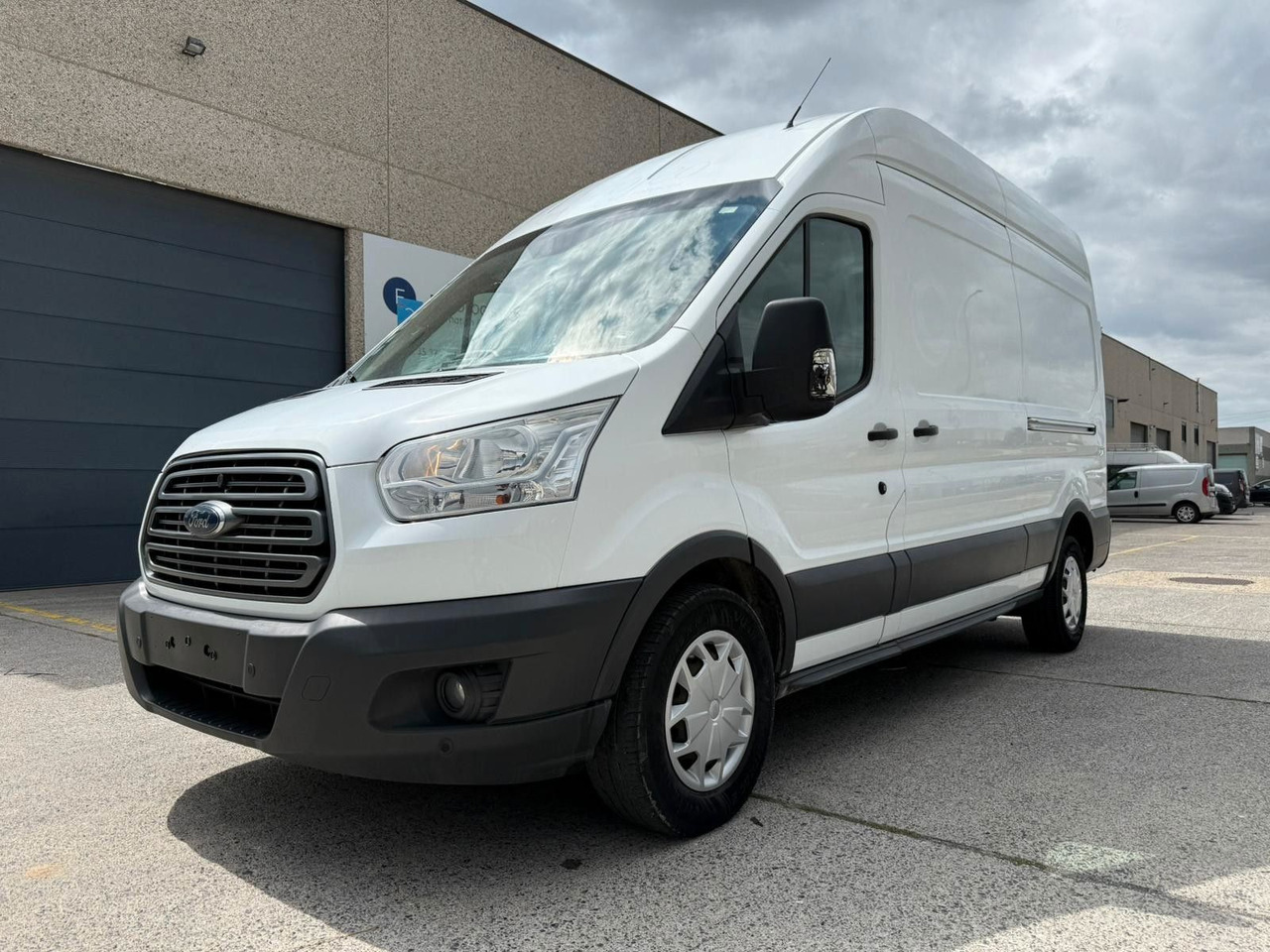 Ford Transit. Klima. Tempomat. - כלי רכב מסחרי עם לוח: תמונה 2 Ford Transit. Klima. Tempomat. - כלי רכב מסחרי עם לוח: תמונה 2