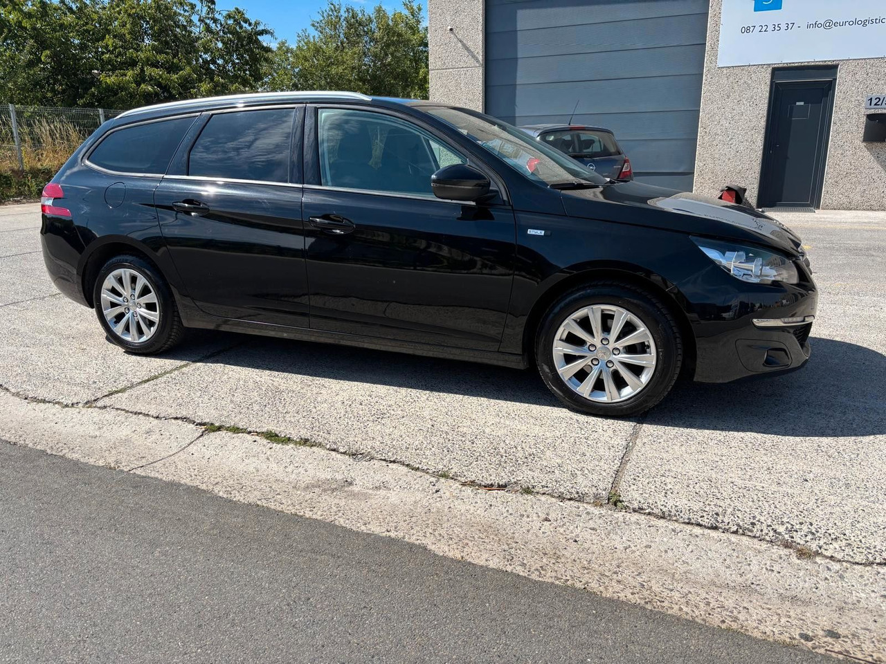 Peugeot 308 Klima. Kamera. Navi. Tempomat - מכונית: תמונה 5 Peugeot 308 Klima. Kamera. Navi. Tempomat - מכונית: תמונה 5