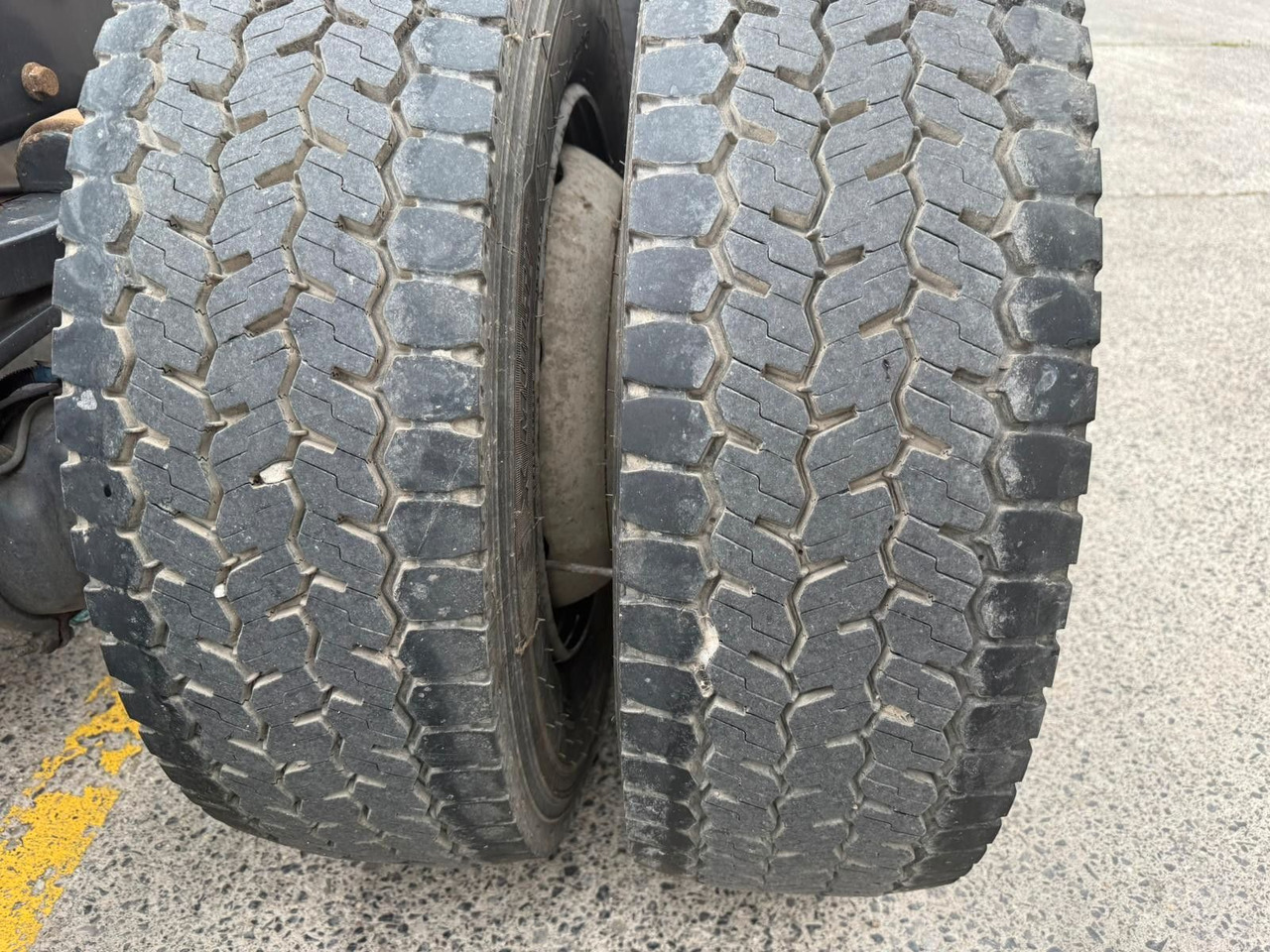 משאית עם שלדת תא Renault Midlum 240dXi. Klima. 225.000km.: תמונה 21 משאית עם שלדת תא Renault Midlum 240dXi. Klima. 225.000km.: תמונה 21