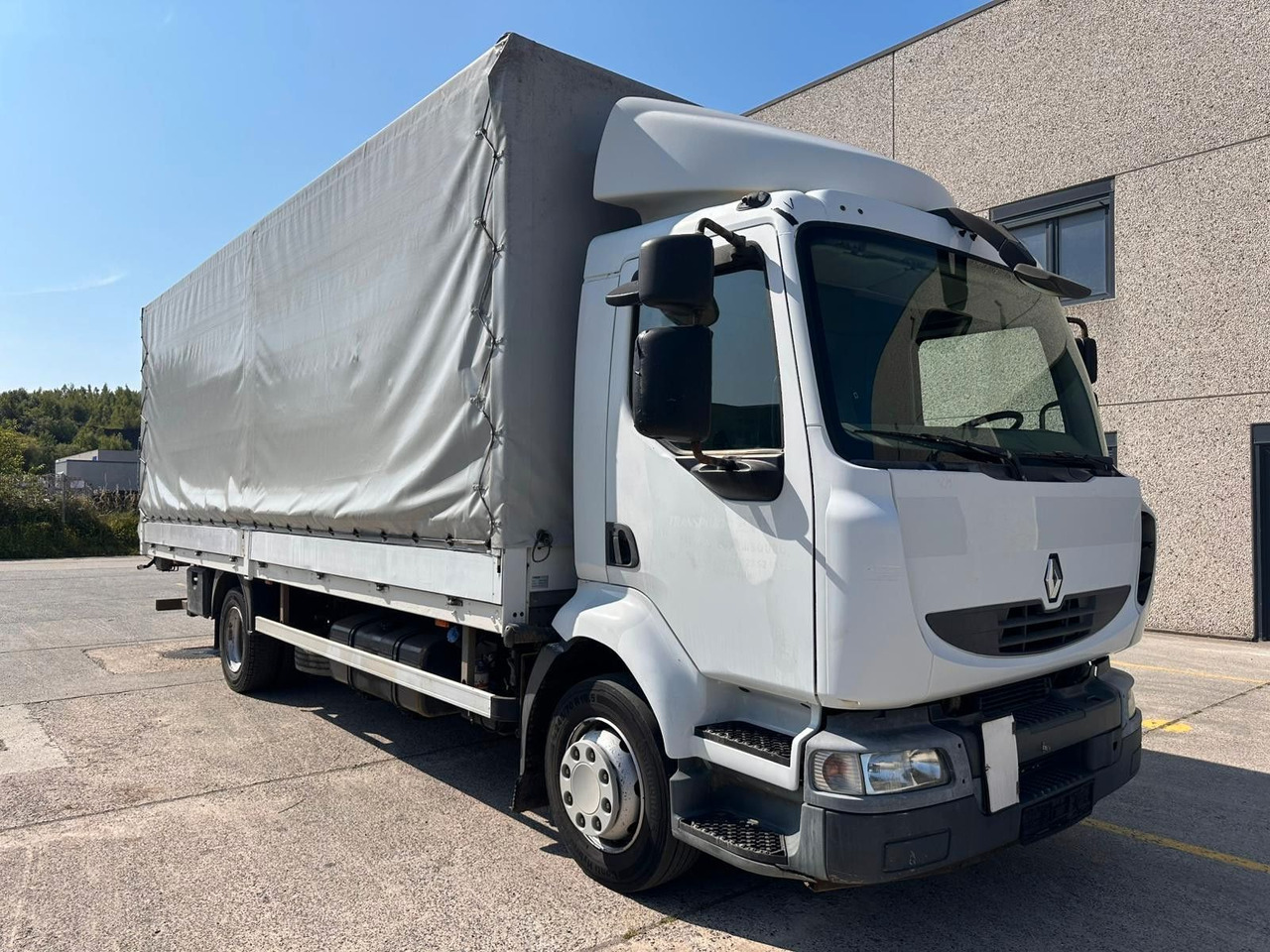 Renault Midlum dXi220-12. Klima. - משאית וילונות צד: תמונה 4 Renault Midlum dXi220-12. Klima. - משאית וילונות צד: תמונה 4