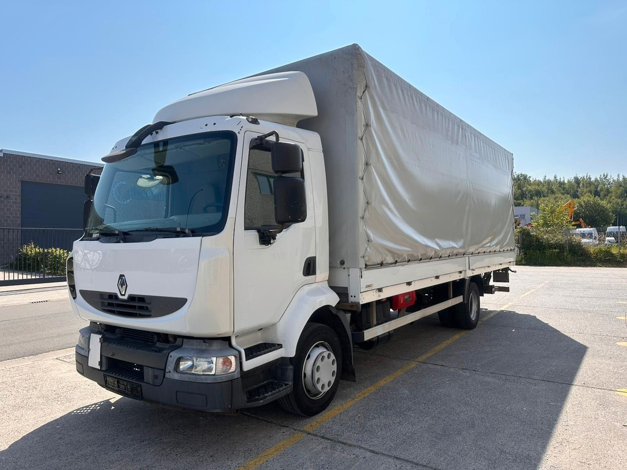 Renault Midlum dXi220-12. Klima. - משאית וילונות צד: תמונה 3 Renault Midlum dXi220-12. Klima. - משאית וילונות צד: תמונה 3